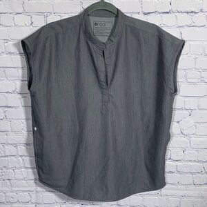 Figs Womens Rafaela Oversized Scrub Top Gray Size M Medical Workwear Hospital